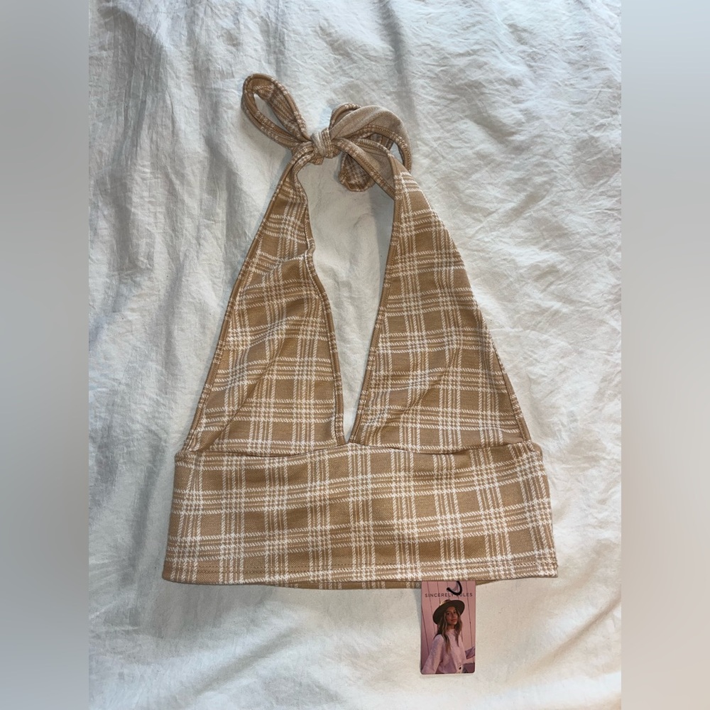 NWT SINCERELY JULES PATTERNED HALTER CROP TOP
